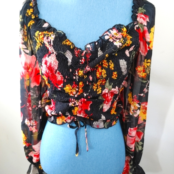 Off-the shoulder top - Picture 1 of 2